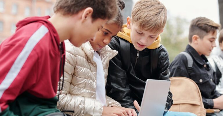 Unwelcome Stories: Navigating Teacher Accountability in Science Education