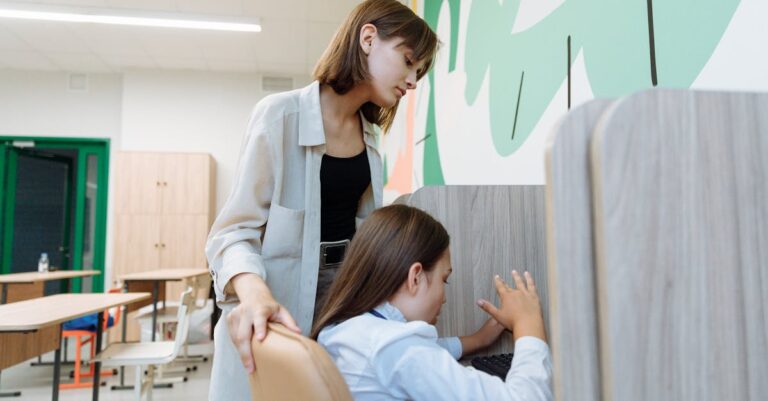 Innovative Parents Navigate Anxiety Amid Teacher Walkouts in America: An International Perspective on the Stories and Health Impact