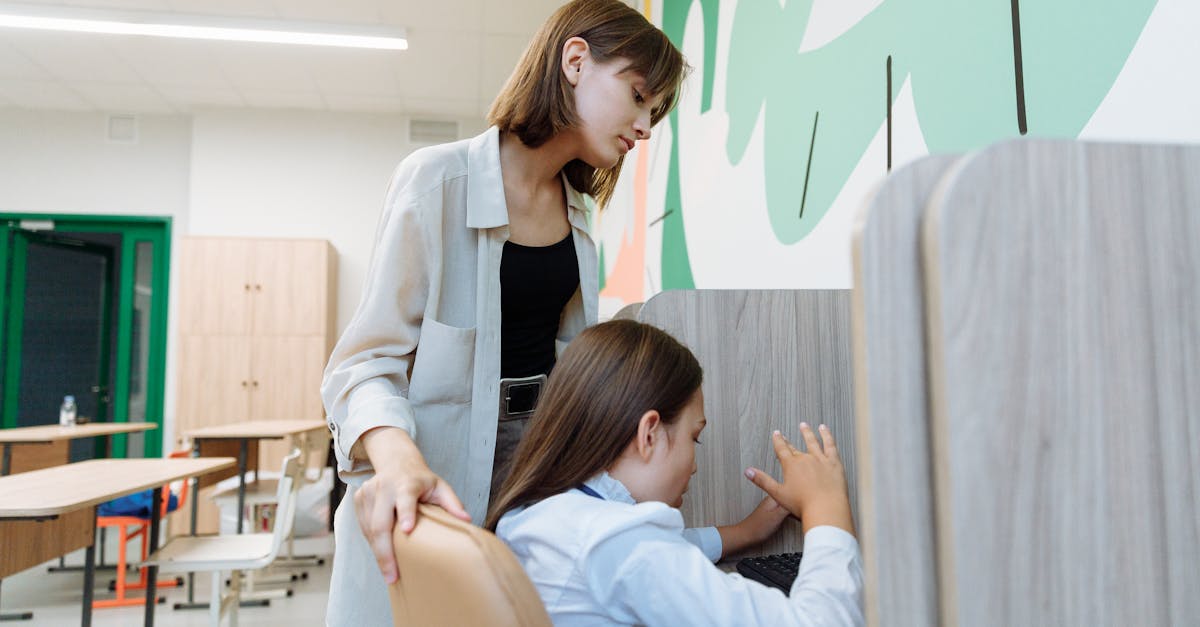 Innovative Parents Navigate Anxiety Amid Teacher Walkouts in America: An International Perspective on the Stories and Health Impact