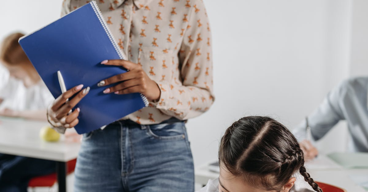 How School Board Decisions Are Fragmenting Communities and Leaving Students Feeling Isolated – Intenational